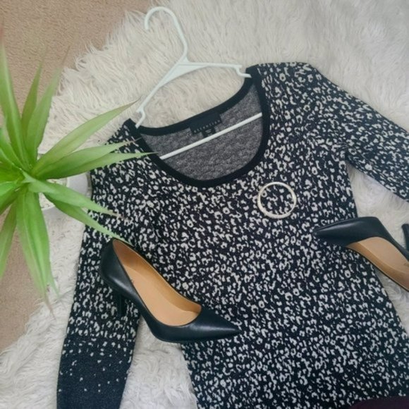 Black cheetah pattern fade knit sweater dress - Picture 4 of 8